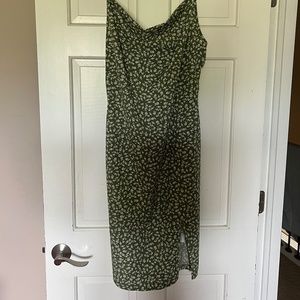Maxi Dress Green and White Size L